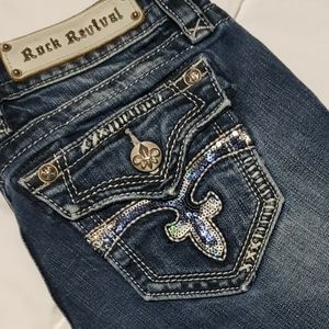 ROCK REVIVAL JEANS 💋💋